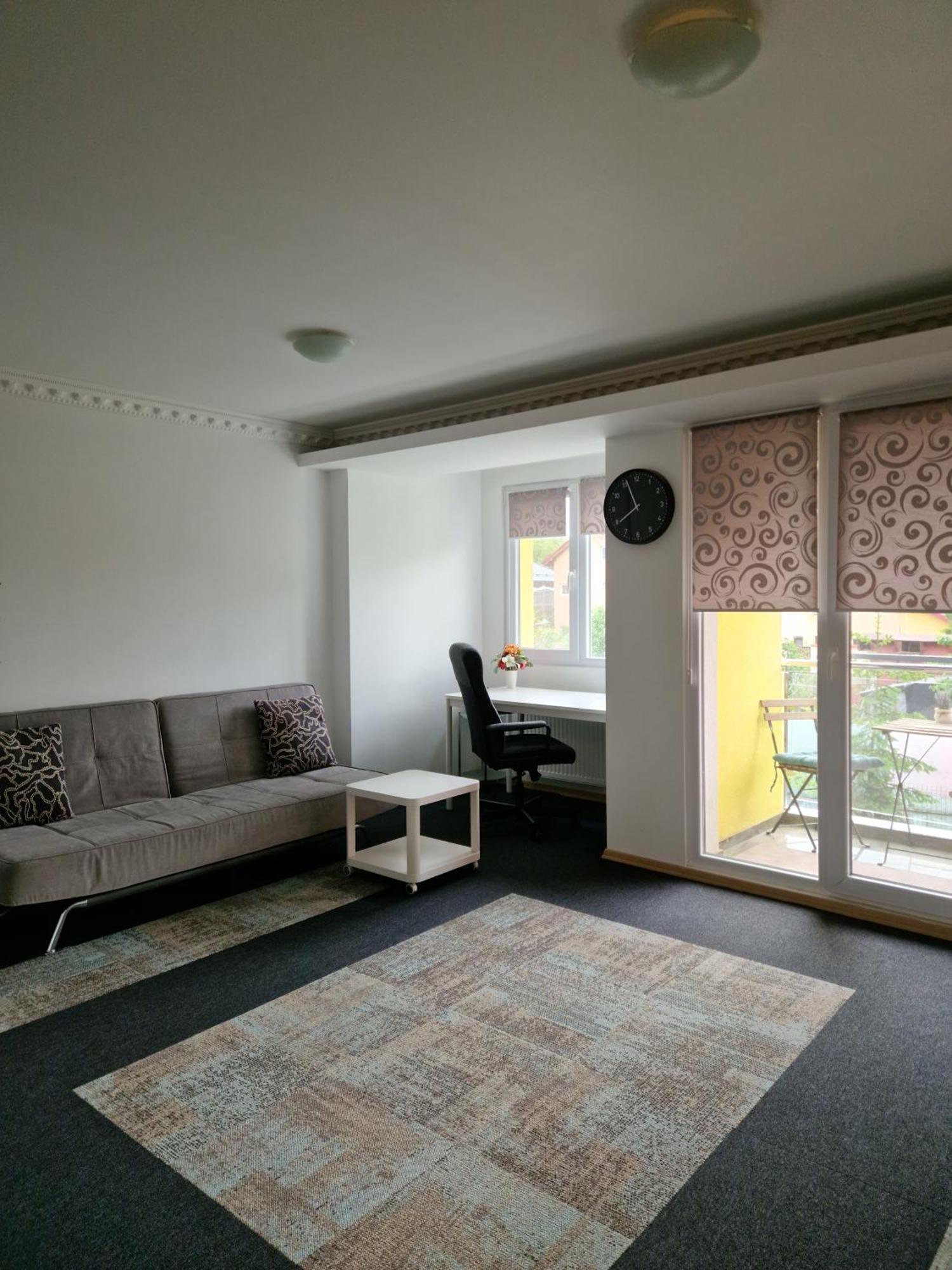 Apartament In โอโตเปนี ภายนอก รูปภาพ